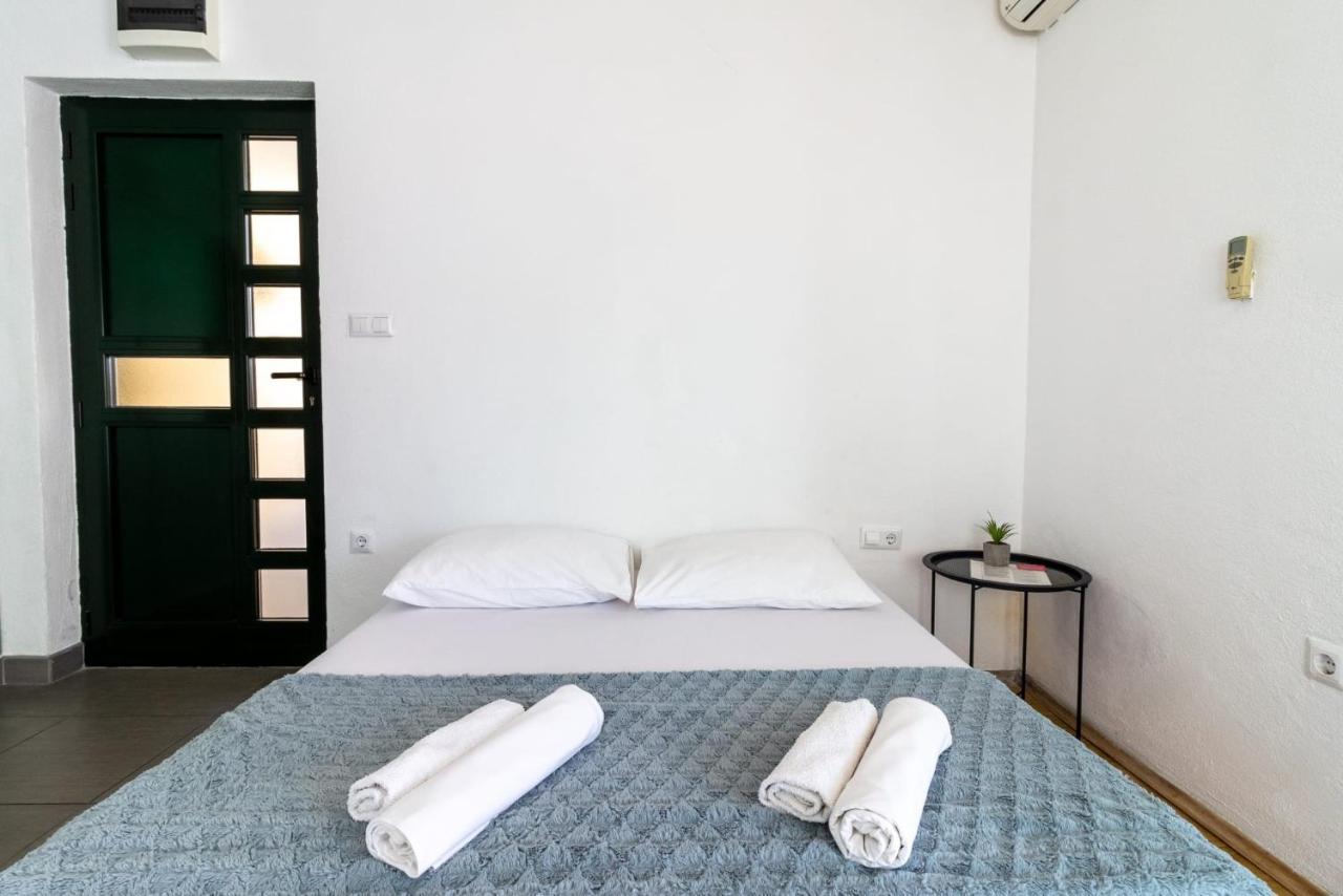 Ankica & Anamarija Apartments เนอุม ภายนอก รูปภาพ